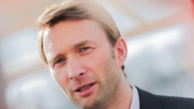 Rolfes holt nächsten Neuzugang für Bayer. (Foto: Rolf Vennenbernd/dpa)