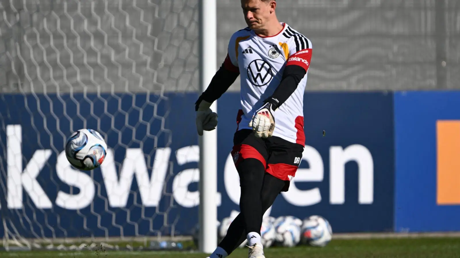 Torwart Alexander Nübel steht wohl vor seinem vierten Länderspieleinsatz. (Foto: Federico Gambarini/dpa)