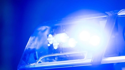 Wegen des Täuschungsversuchs müssen sich die beiden nun wegen mehrerer Delikte verantworten. (Symbolbild) (Foto: Lino Mirgeler/dpa)