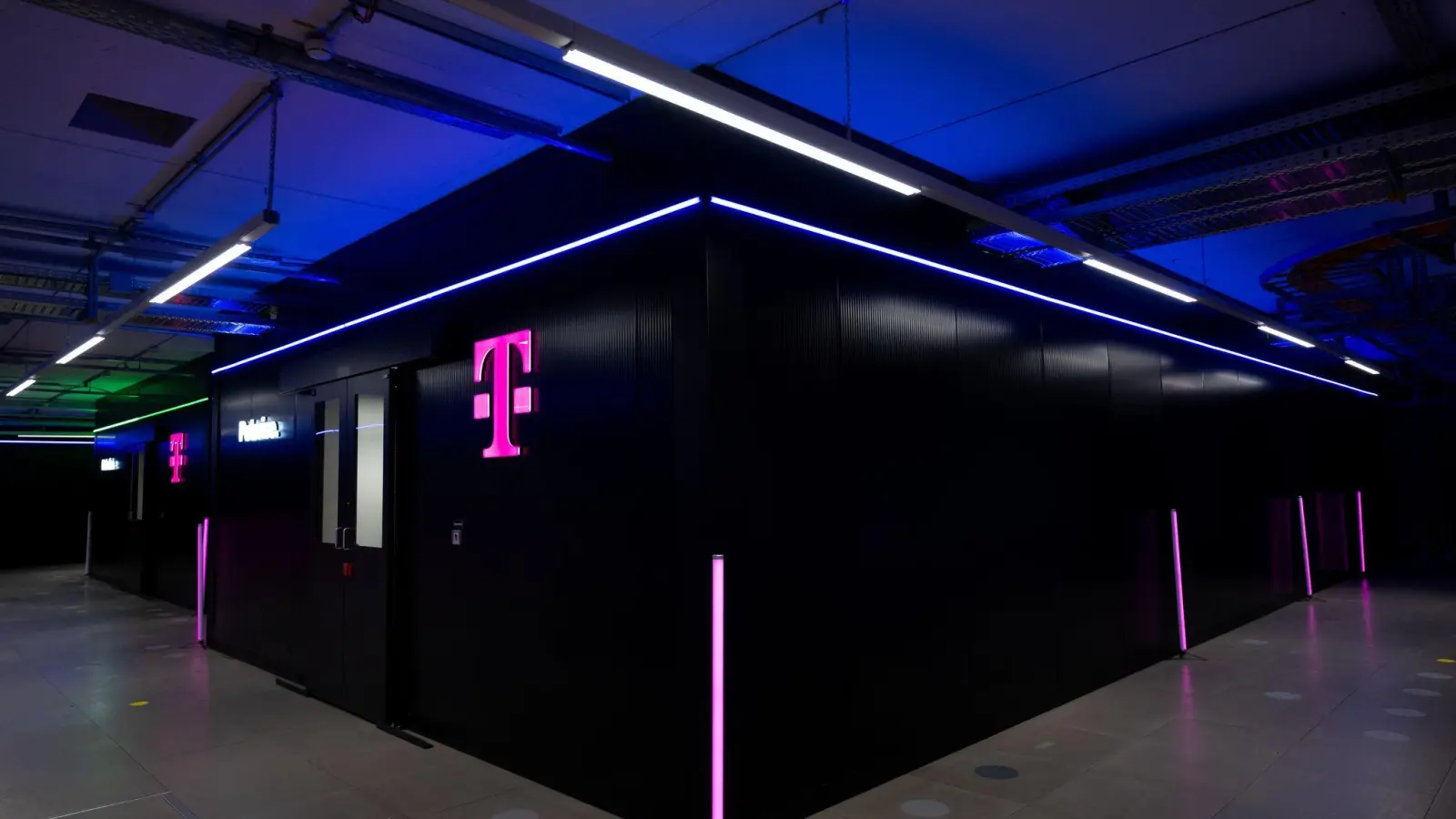 Die Telekom hat ihre KI-Fabrik in München in Betrieb genommen. (Foto: Sven Hoppe/dpa)