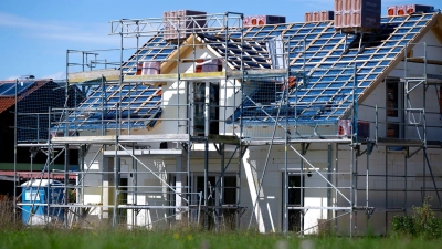 Im Wohnungsbau sank der Auftragsbestand preisbereinigt. (Archivbild) (Foto: Sven Hoppe/dpa)