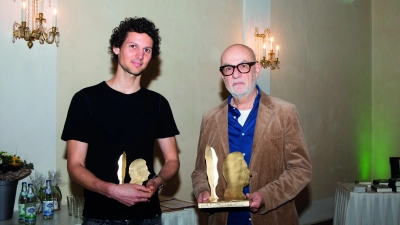 Dr. Thomas Medicus (rechts) wurde am Montagabend mit dem Platen-Literaturpreis 2024 ausgezeichnet, Lucas Fassnacht erhielt den Förderpreis. (Foto: Evi Lemberger)