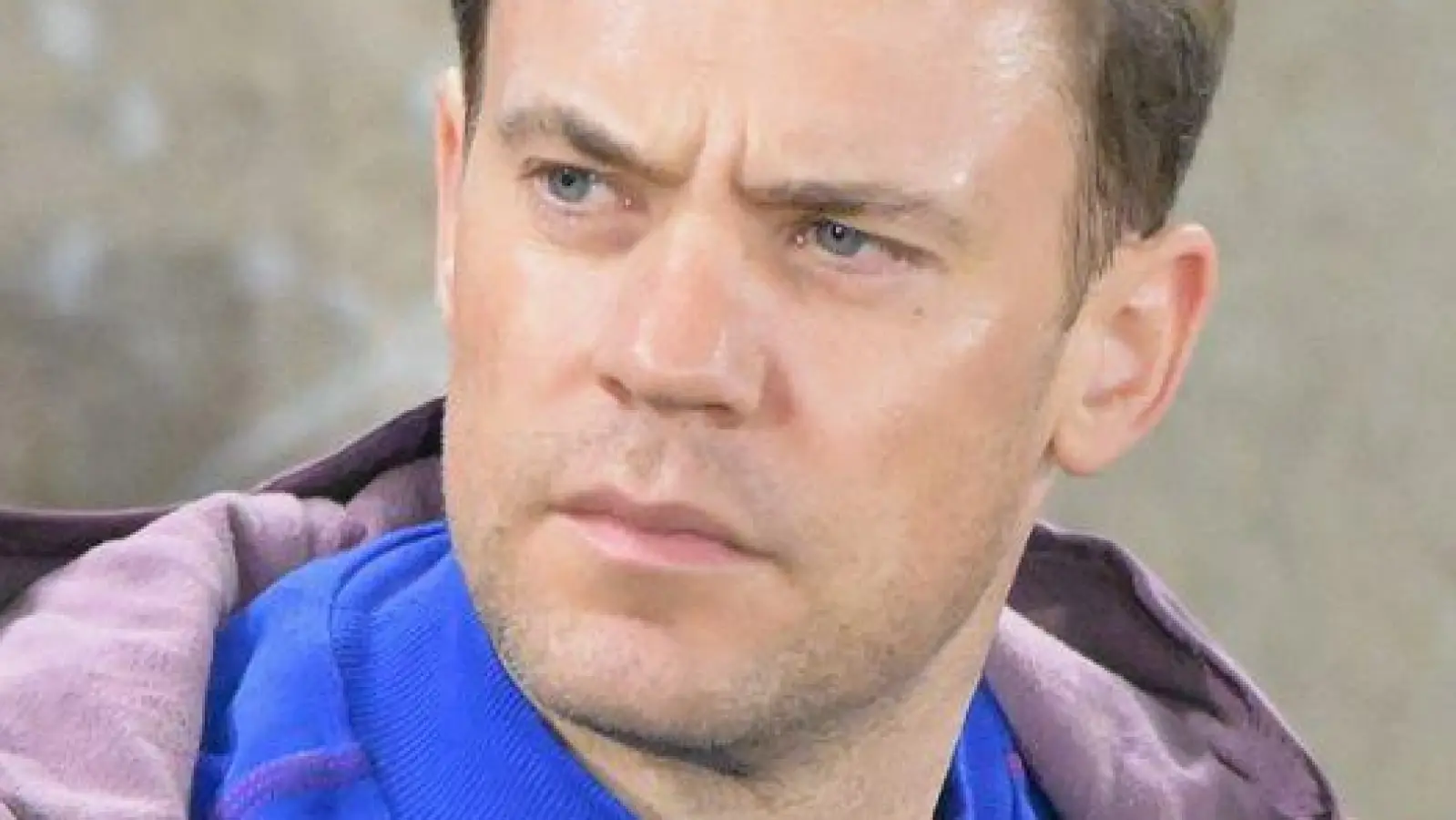 Manuel Neuer ist angeschlagen. (Archivbild) (Foto: Peter Kneffel/dpa)