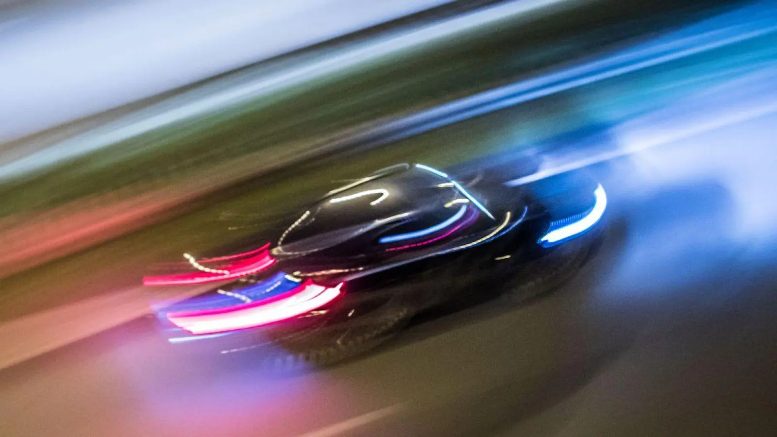 Der Autofahrer versuchte, vor der Polizei zu flüchten. (Symbolbild) (Foto: Frank Rumpenhorst/dpa)