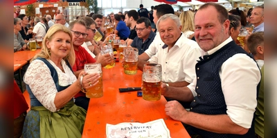 In Markt Erlbach wird am Wochenende gefeiert.  (Foto: Gudrun Schwarz-Köhler)