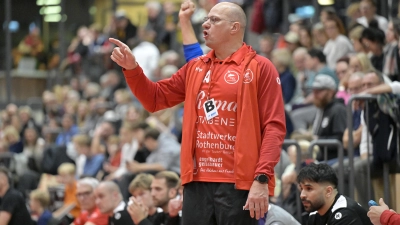 Rothenburgs Coach Valentin Akushka geht mit einigen neuen Spielern in die Saison. (Foto: Martin Rügner)