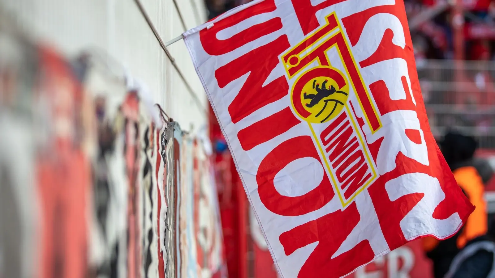 Trauer beim 1. FC Union Berlin. (Foto: Andreas Gora/dpa)