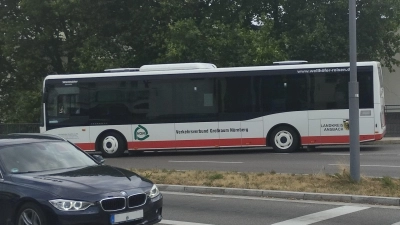 Der Fahrer eines Linienbusses wurde in Schopfloch angegriffen (Symbolbild: Thomas Schaller)