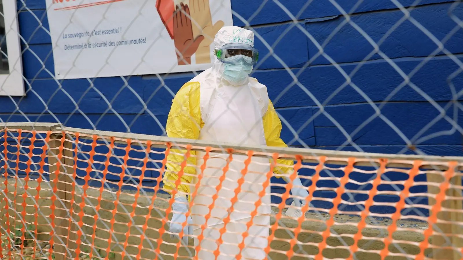 Die aktuelle Ebola-Welle breitet sich schnell aus – schnelle Nachverfolgung ist entscheidend.  (Foto: Sebastien Kitsa Musayi/AP/dpa)