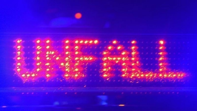 Nach dem Unfall im Landkreis Neumarkt in der Oberpfalz ermittelt die Polizei gegen beide Brüder. (Symbolbild) (Foto: Stefan Puchner/dpa)