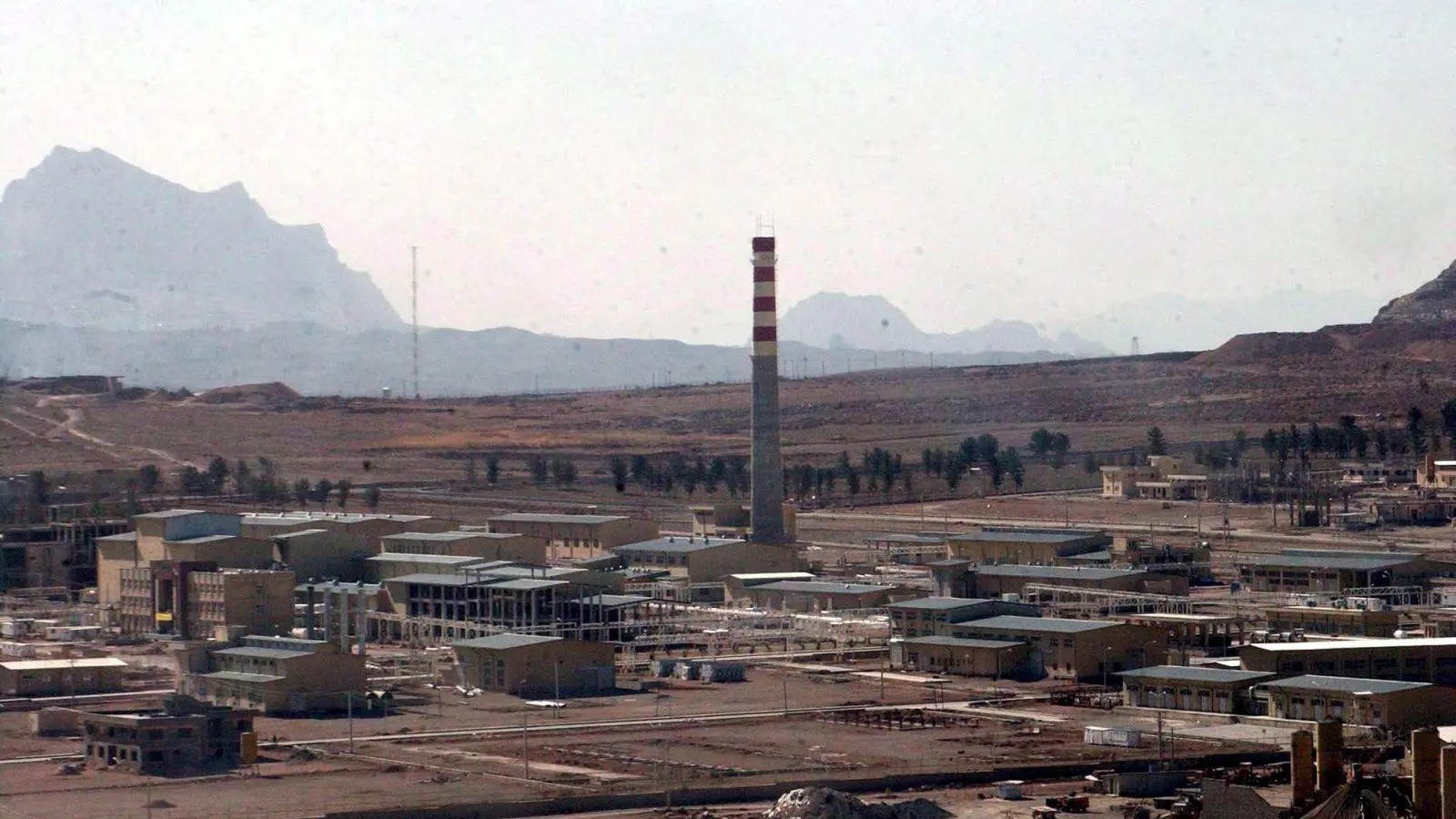 Israel hat in Isfahan nach eigenen Angaben eine Fabrik für Uran-Zentrifugen angegriffen. (Archivbild) (Foto: epa/EPA/dpa)