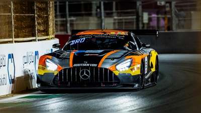 Der AMG von Boutsen VDS (hier sitzt Thomas Drouet im Auto) in Dschidda. (Foto: Gruppe C Photography)