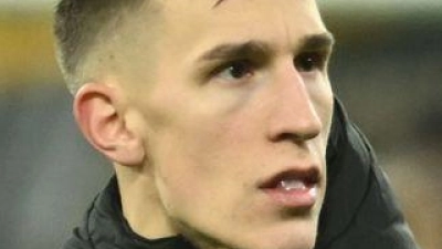 Bleibt er beim BVB? Nico Schlotterbeck. (Archivfoto) (Foto: Bernd Thissen/dpa)