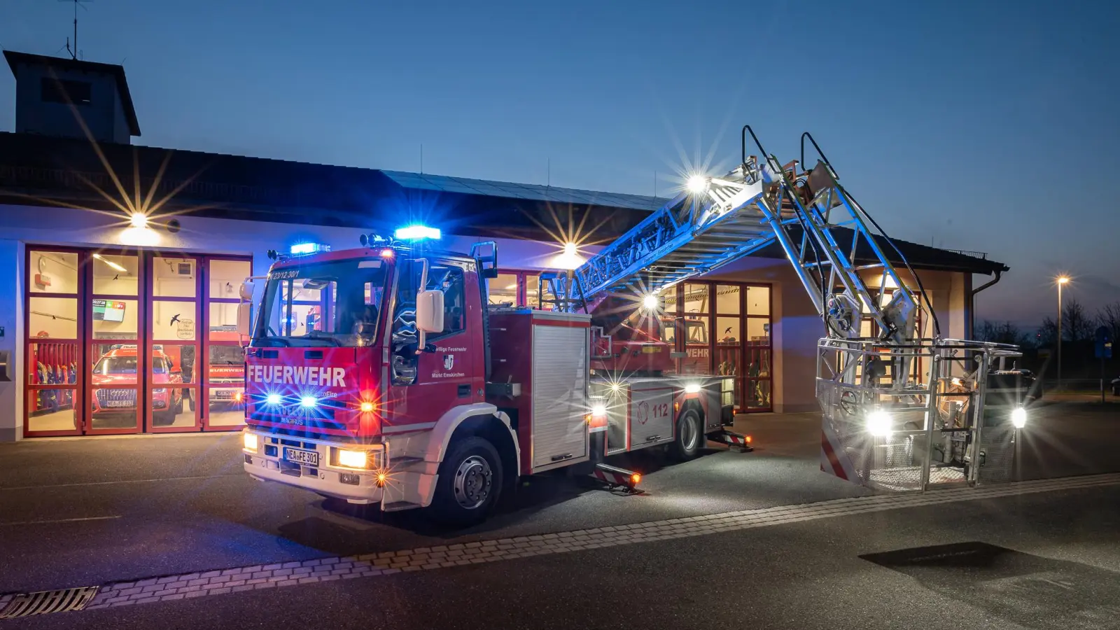 Die neue Drehleiter, die die Gemeinde gebraucht angeschafft hat, wird im Rahmen der Feierlichkeiten offiziell eingeweiht. (Foto: Mirko Fryska)