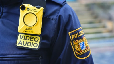Die Polizei sucht nach einer Körperverletzung eines Kindes in Neustadt nach Zeugen. (Symbolbild: Jim Albright)