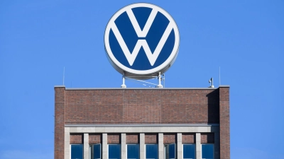 Der VW-Konzern will seinen Sparkurs offenbar verschärfen. (Symbolbild) (Foto: Julian Stratenschulte/dpa)