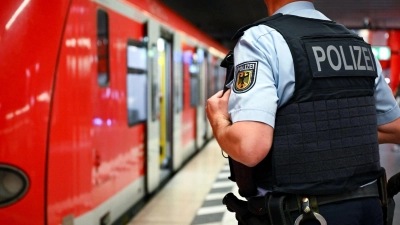 Die schärferen Regeln sollen in der Vorweihnachtszeit unter anderem am Münchner Hauptbahnhof gelten. (Symbolbild) (Foto: Sven Hoppe/dpa)