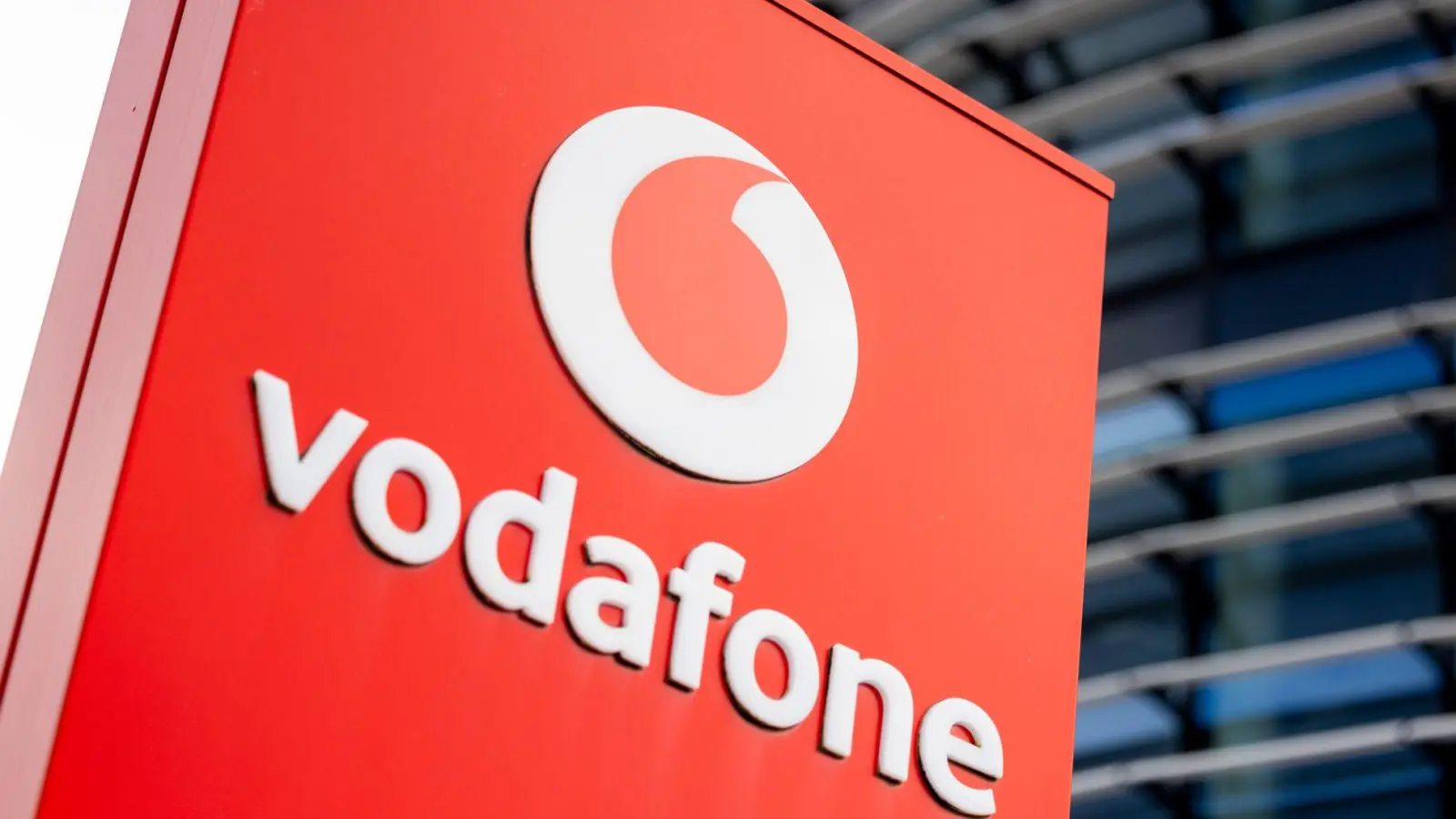 Betroffene können sich der Sammelklage nach wie vor anschließen - selbst wenn sie aktuell keinen Vertrag mehr bei Vodafone haben. (Foto: Thomas Banneyer/dpa/dpa-tmn)