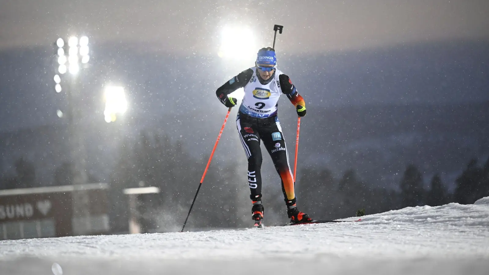 Verpasste wegen Strafrunden ihren zweiten Weltcupsieg: Franziska Preuß. (Foto: Pontus Lundahl/TT News Agency/AP/dpa)