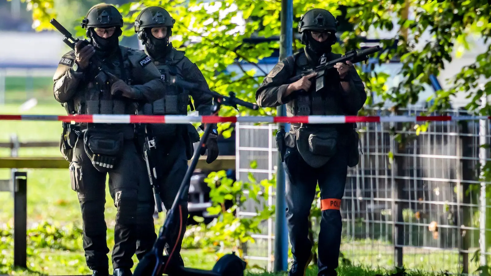 Der DJ der betroffenen Veranstaltung ist von dem Geschehen tief betroffen (Foto: Michael Buholzer/KEYSTONE/dpa)