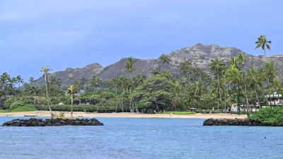 Laut Tourismusbehörde kamen 2023 rund zehn Millionen Besucher nach Hawaii. (Archiv) (Foto: Soeren Stache/dpa)