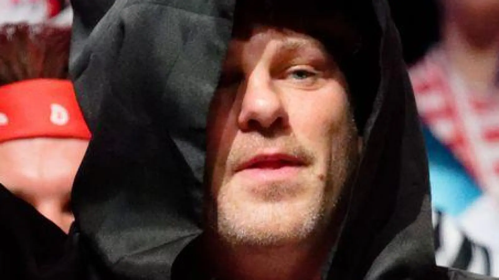 Auch FC-Trainer Lukas Kwasniok ist auf dem FC-Karnevalswagen am Rosenmontag dabei. (Archivbild) (Foto: Henning Kaiser/dpa)