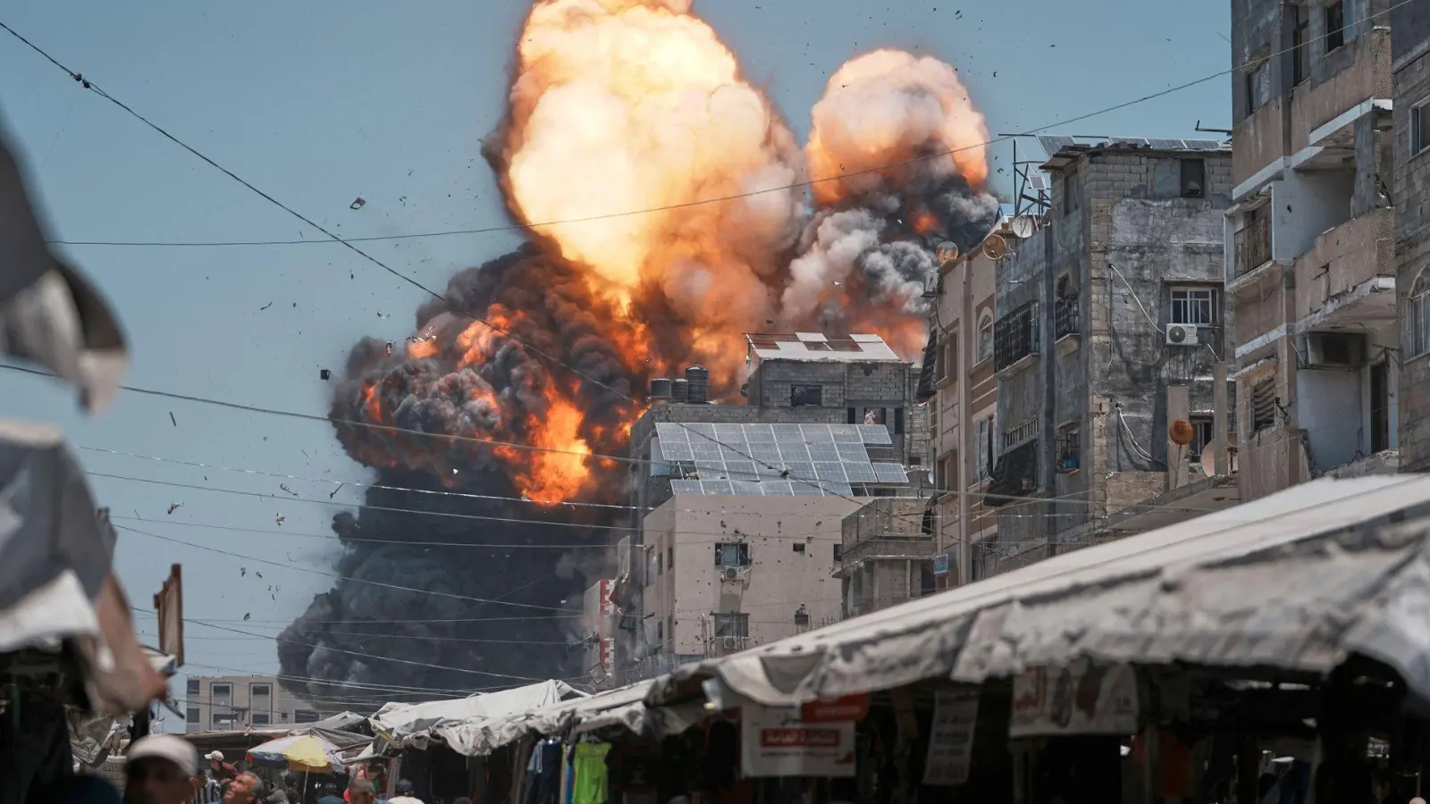 Vorerst geht der Krieg in Gaza weiter.  (Foto: Jehad Alshrafi/AP/dpa)