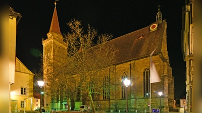 Vor der Ansbacher Johanniskirche sollte sich die Betroffene wieder mit den Betrügerinnen treffen. (Foto: Jim Albright)