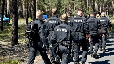 Tragische Gewissheit nach einer großen Suchaktion: Die Leiche des Jungen wurde gefunden. (Foto: Danilo Dittrich/dpa)
