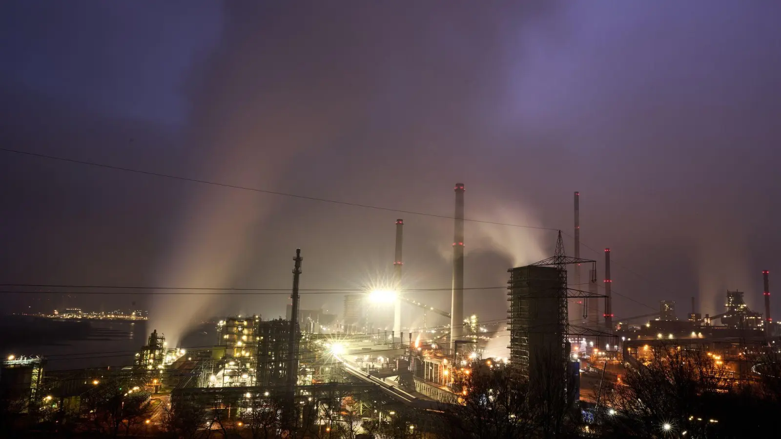 Die nun genehmigte Unterstützung bis Ende 2030 kann Unternehmen im gesamten Bundesgebiet gewährt werden. (Archivbild) (Foto: Bernd Thissen/dpa)