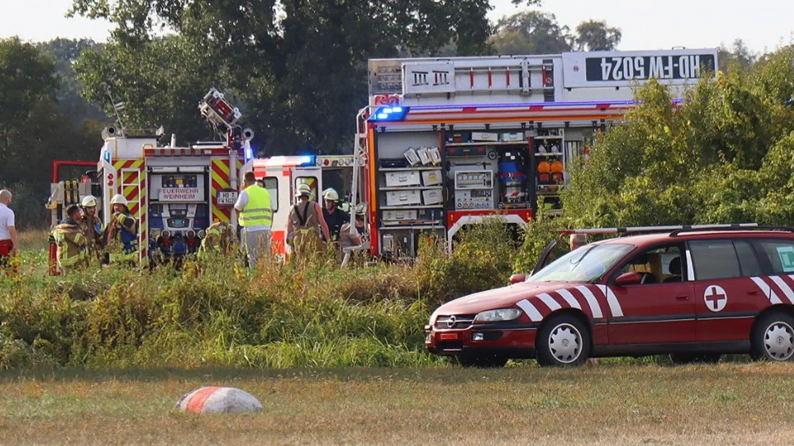 Bei einem Flugzeugabsturz sind zwei Menschen gestorben.  (Foto: Rene Priebe/PR-Video/dpa)