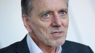 BKA-Präsident Holger Münch ist offen für die Debatte über ein Social-Media-Verbot. (Archivbild) (Foto: Bernd von Jutrczenka/dpa)