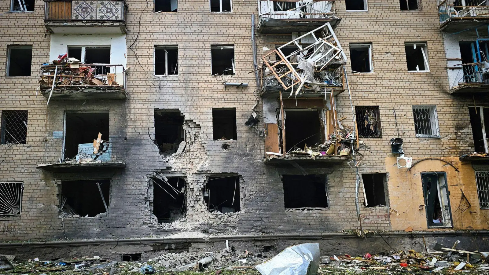 Russische Drohnen sorgen in Cherson für Angst und Schrecken. (Archivbild) (Foto: Uncredited/Kherson Regional Military Administration/AP/dpa)