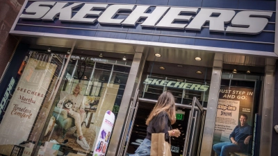 Skechers soll nach der Übernahme die Börse verlassen. (Archivbild) (Foto: Michael Kappeler/dpa)