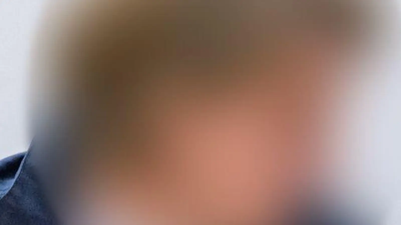 Vor dem Landgericht Landshut geht der Prozess gegen einen Mann zu Ende, der laut Anklage eine Pizzabotin zu erstechen versucht hat. (Archivbild) (Foto: Armin Weigel/dpa)