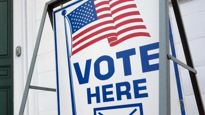 Ein Wahllokal in Kennebunk (Maine). (Foto: Michael Dwyer/AP/dpa)