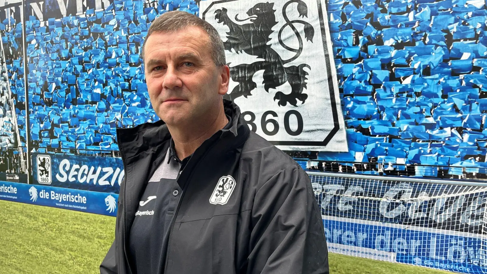 Manfred Paula erhält bei 1860 einen unbefristeten Vertrag. (Foto: Christian Kunz/dpa)