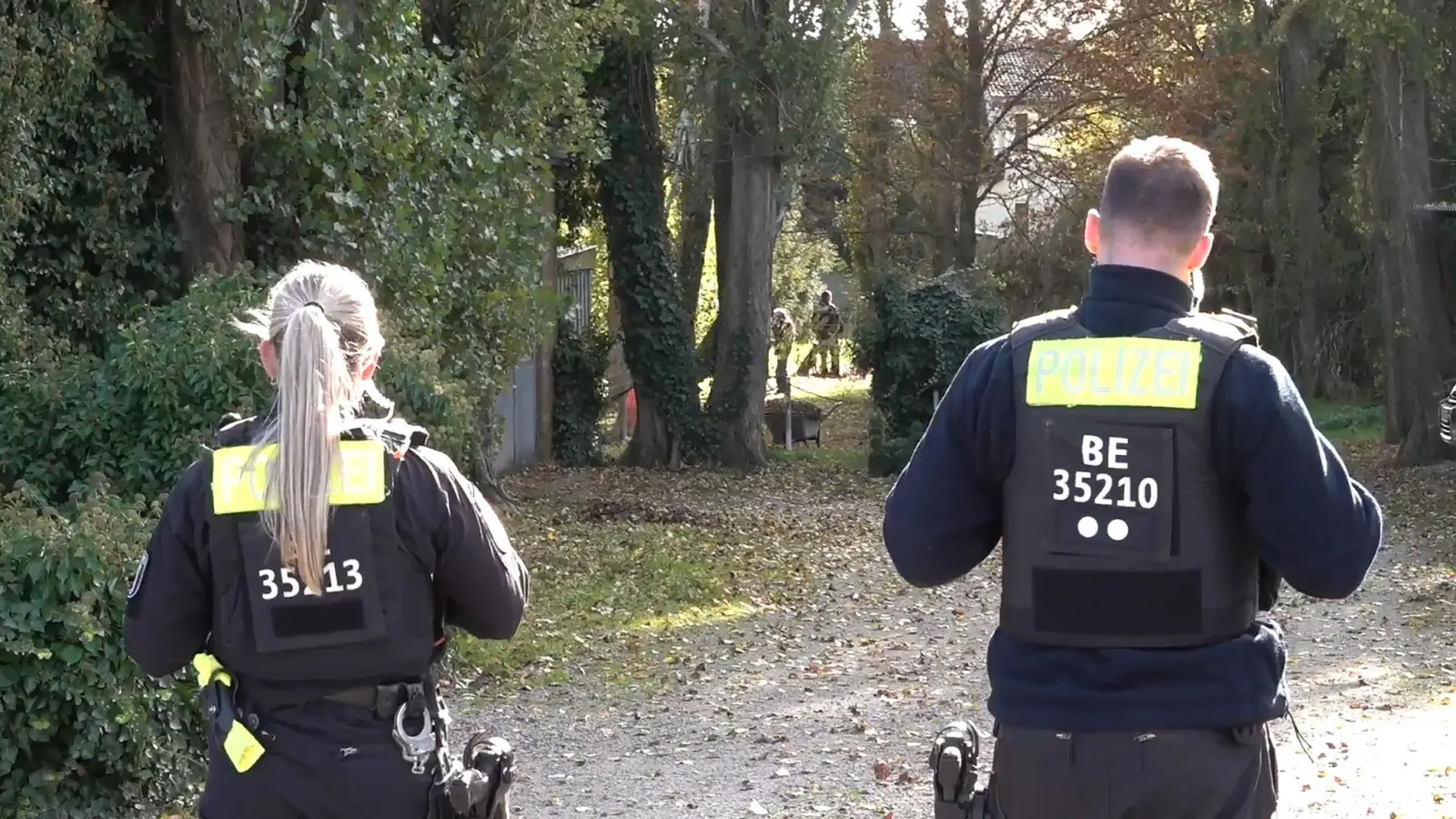 Die Berliner Polizei sucht in Brandenburg nach Tatspuren und Beweismitteln im Fall Rebecca.  (Foto: Ivo Böhme/dpa)