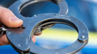 Der Verdächtige sitzt in Untersuchungshaft. (Symbolbild) (Foto: David Inderlied/dpa)