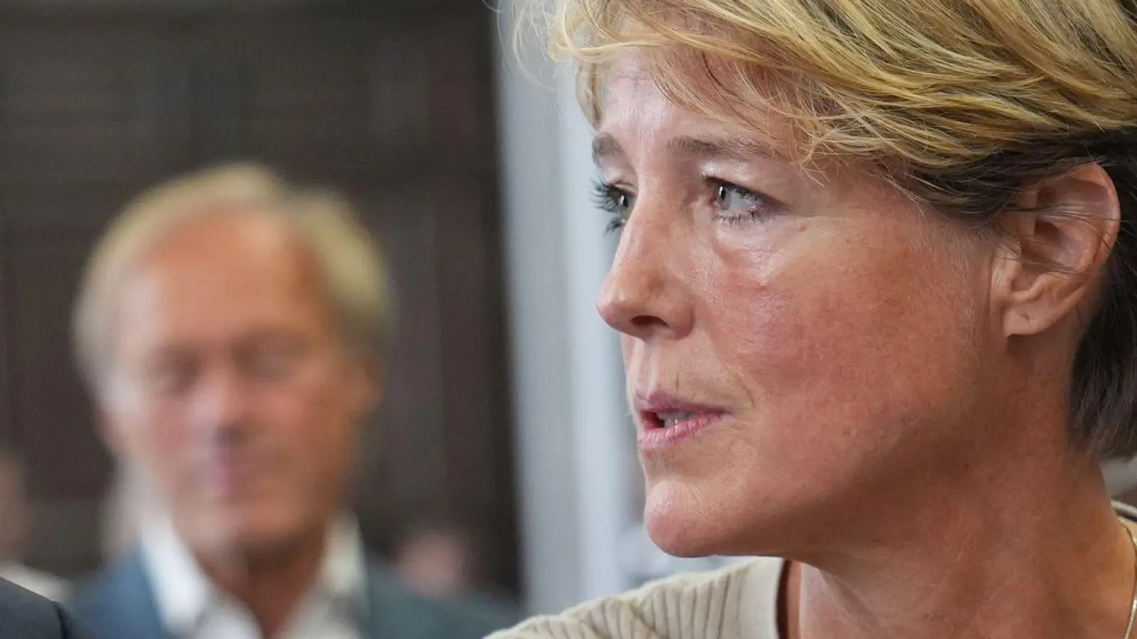 Die Unternehmerin Christina Block und ihr Verteidiger Ingo Bott. (Foto: Marcus Brandt/Pool dpa/dpa)