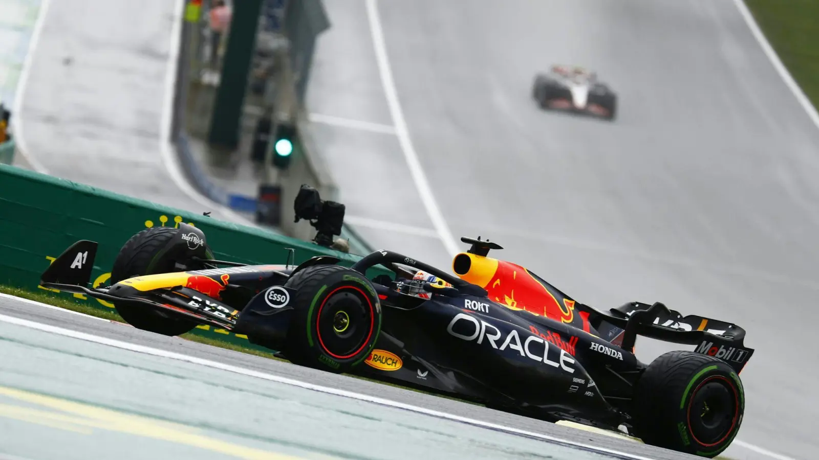 Der Niederländer Max Verstappen gewann den Sprint in Spielberg. (Foto: Erwin Scheriau/APA/dpa)