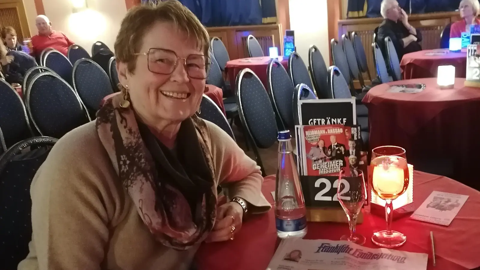 Hilde und Werner Burgis aus Rügland sind zu Gast in der Comödie Fürth bei Heißmann &amp; Rassau. (Foto: Werner Burgis)