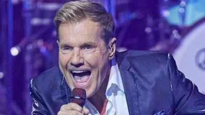 Dieter Bohlen hier bei einem Konzert zu seinem 70. Geburtstag im Theater am Potsdamer Platz. (Foto: Jörg Carstensen/dpa)