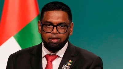 Der Präsident von Guyana: Irfaan Ali. (Foto: Peter Dejong/AP/dpa)