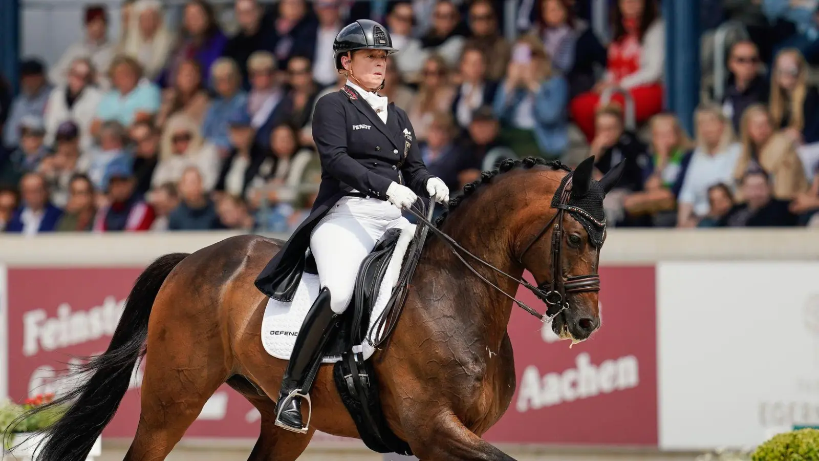 Isabell Werth darf mit Wendy (nicht im Bild) auf einen Olympia-Start hoffen. (Foto: Uwe Anspach/dpa)