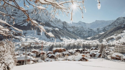 Die Revier-Gruppe bietet erstmals in allen sechs Alpenhotels eine Winter-Zimmerflatrate an. (Foto: REVIER Hospitality Group/dpa-tmn)