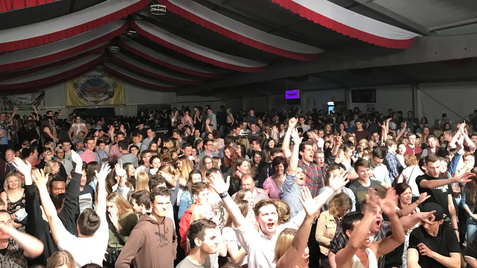 Großenried ist bereit für das Lorenzifest 2025.  (Foto: Johannes Flierl)