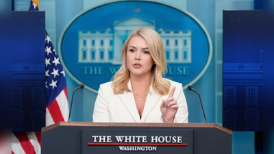 Pressesprecherin Karoline Leavitt erklärte dem Bericht zufolge, dass es ein politischer Grundsatz sei, dass das Weiße Haus Reportern nicht antworte, die Pronomen in ihren Signaturen hätten. (Foto: Alex Brandon/AP/dpa)