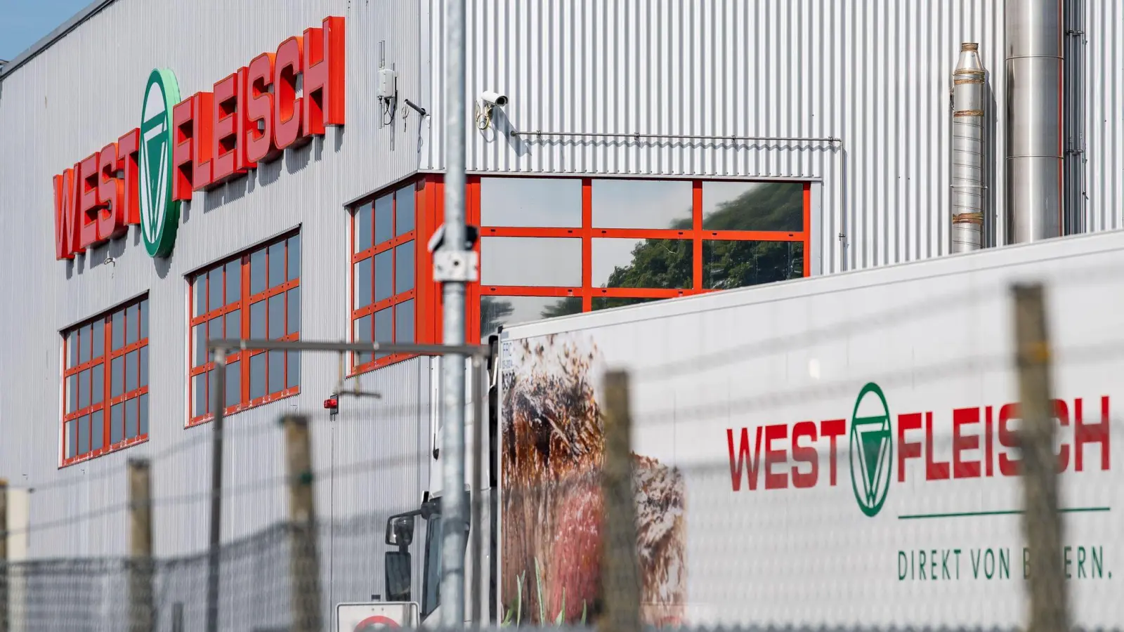 Westfleisch zählt zu den großen Schlachtbetrieben in Deutschland, ist aber vor allem im Norden des Landes vertreten. (Foto: Guido Kirchner/dpa)