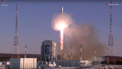 Eine russische Rakete hebt in den Weltraum ab. (Archivbild) (Foto: -/Roscosmos State Space Corporation via AP/dpa)